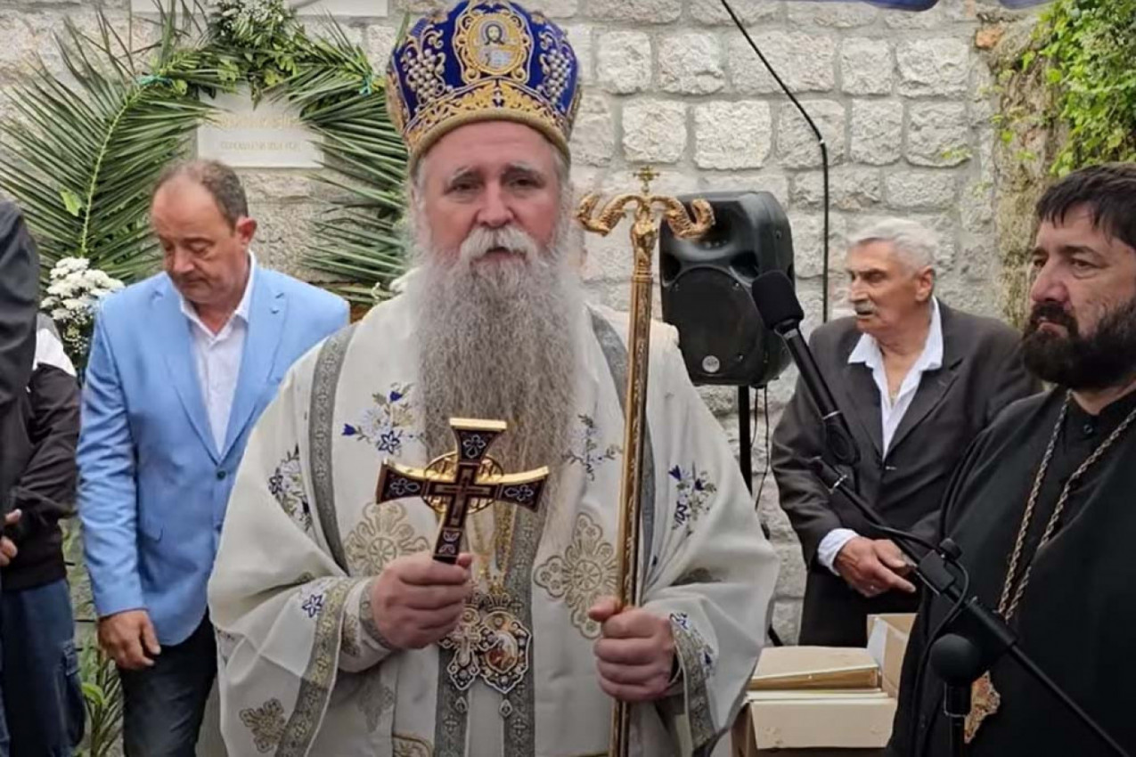 POZIV NA SABORNOST I UJEDINJENJE: Mitropolit Joanikije osveštao obnovljenu Crkvu Svetog Vasilija Velikog u Zagori