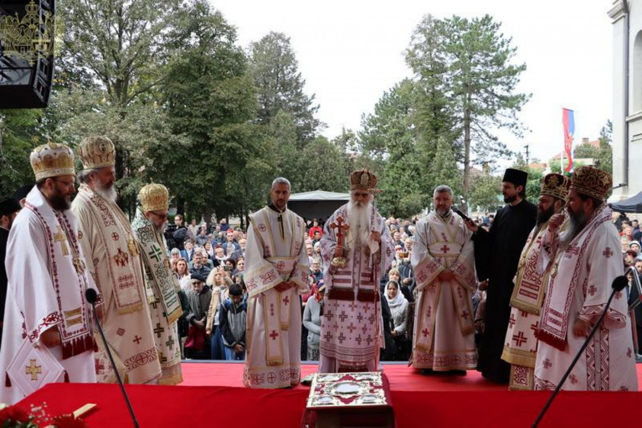 UZVIŠENA SVEČANOST KOJA JE OKUPILA ČITAVU EPARHIJU: Proslava zaštitnika Eparhije bačke u znaku molitve, sabranja i dodele ordenja