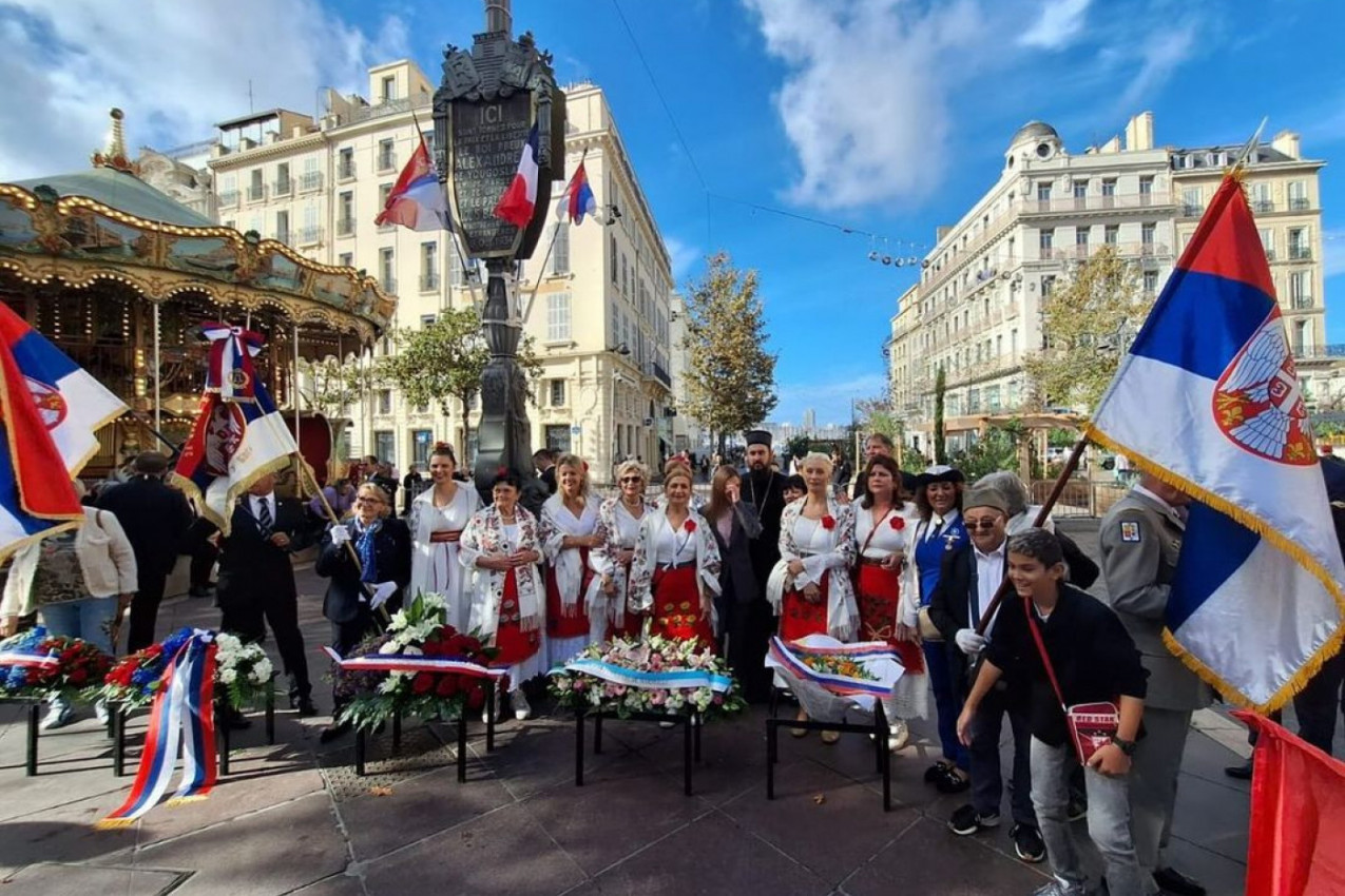 SEĆANJE NA VITEŠKOG VLADARA I MUČENIKA: Episkop Justin služio pomen u Marseju na mestu atentata na kralja Aleksandra Karađorđevića