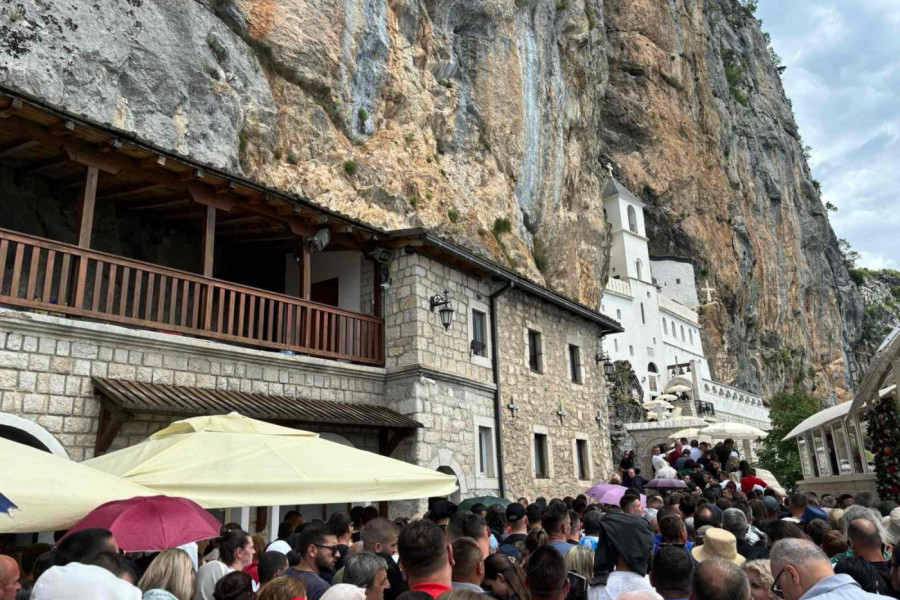 NOGA OVIH LJUDI NE SME DA KROČI NA OSTROG: Ne igrajte se sa svetim pravilima