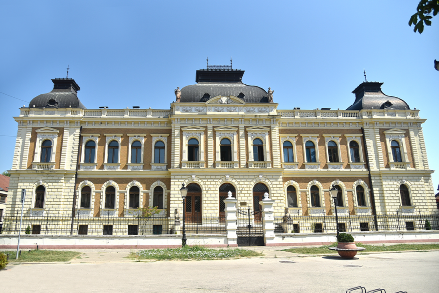 ZBOG TRAGEDIJE U NOVOM SADU, BOGOSLOVIJA SVETOG ARSENIJA ODLAŽE SVEČANU AKADEMIJU POVODOM SLAVE: Hrišćanska solidarnost, molitva i uteha