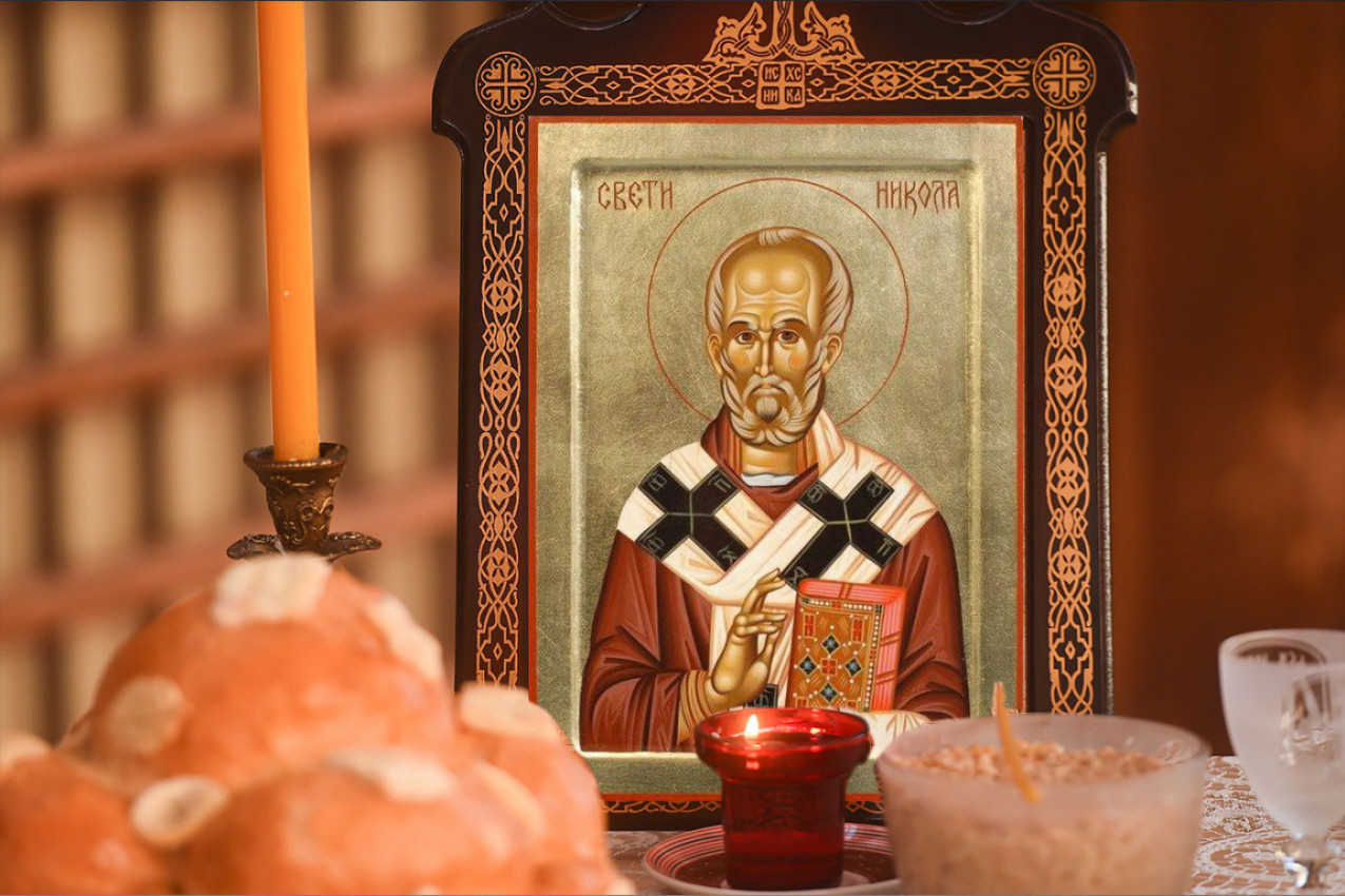 ZAŠTO NAJVEĆI BROJ PORODICA U SRBIJI SLAVI BAŠ SVETOG NIKOLU: Za to postoje tri razloga, a jedan je baš tužan