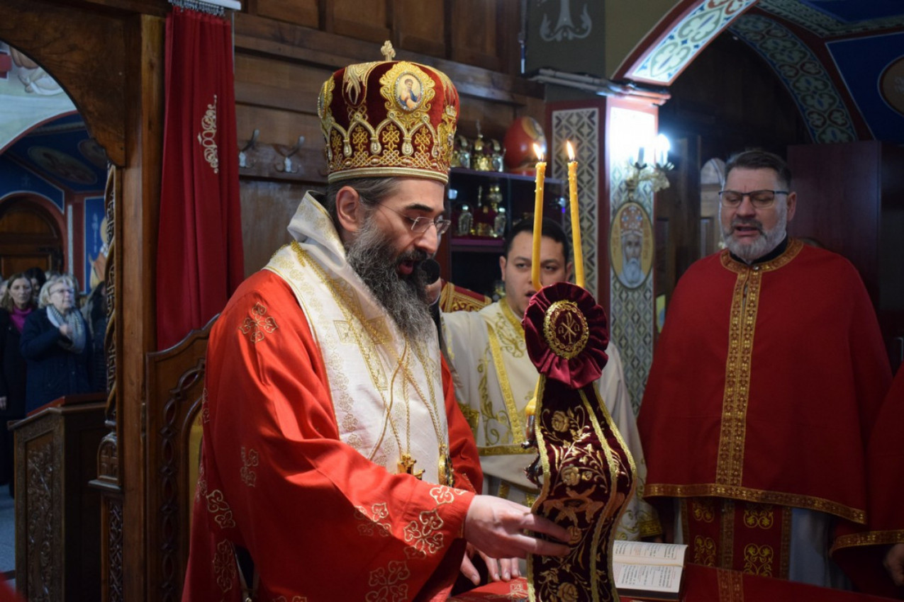 SVEČANA LITURGIJA NA DEČIJI PRAZNIK: Na blagoslovenom sabranju vladka Arsenije uputio važnu poruku