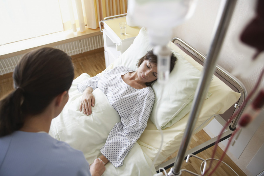 KAKO RELIGIOZNOST UBLAŽAVA DEPRESIJU I POMAŽE U BORBI SA OZBILJNIM BOLESTIMA: Švajcarski lekar Rene Hefti otkriva snagu vere u medicini