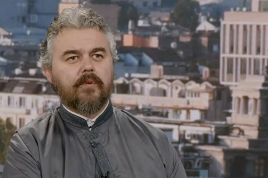 ZBOG OVOGA SE ČAK PREKIDA PRIČEŠĆE: Otac Borislav otkriva kako se ponaša u pravoslavnoj crkvi i šta nikako ne smete da uradite!