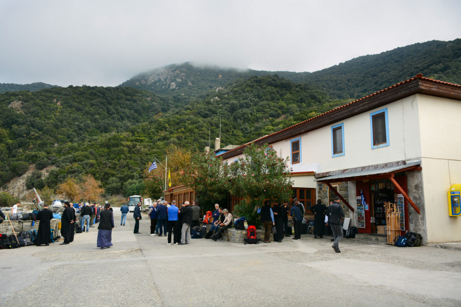 VELIKA TRAGEDIJA NA SVETOJ GORI: Jedan monah poginuo, drugi teško povređen