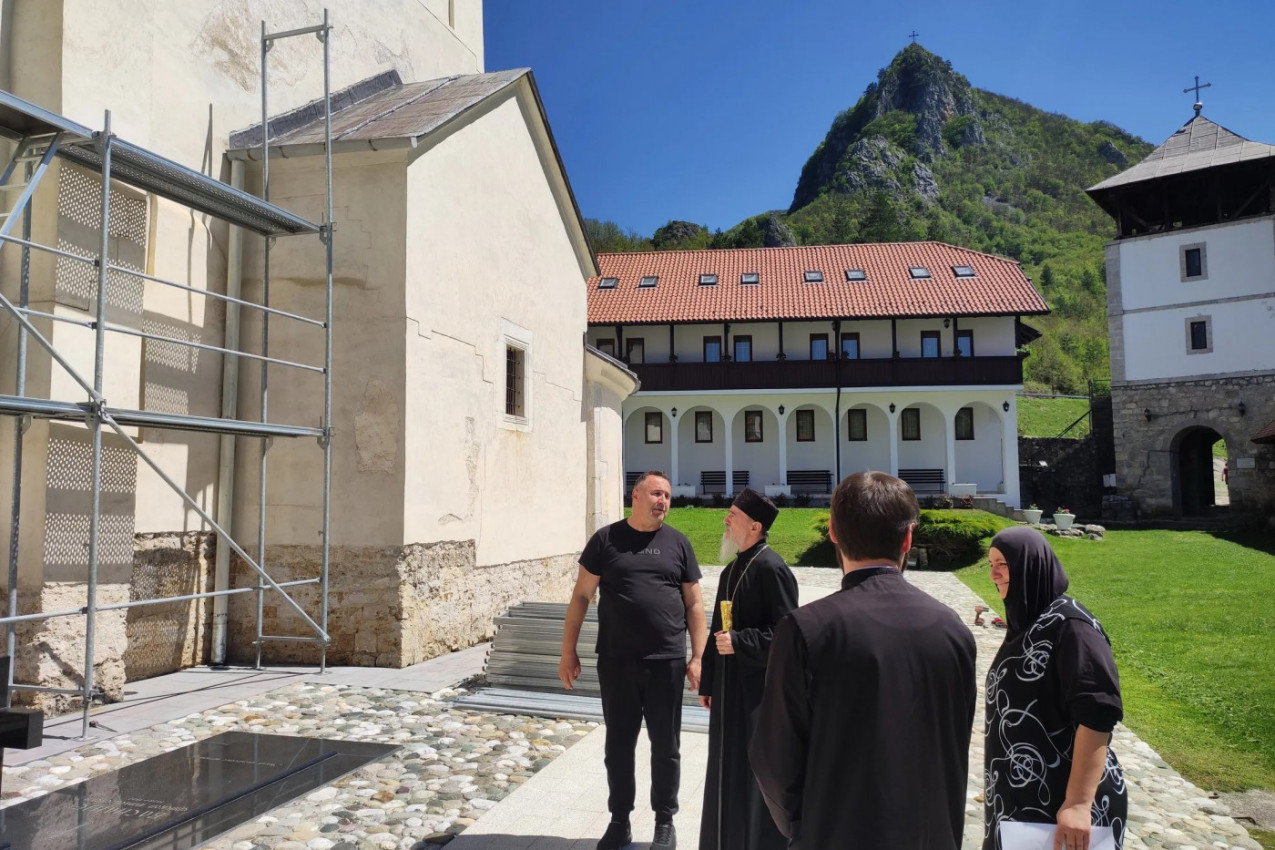 BLAGOSLOV ZA NOVO ZLATNO DOBA MILEŠEVE: Početak radova na obnovi svetinje pod okriljem molitve