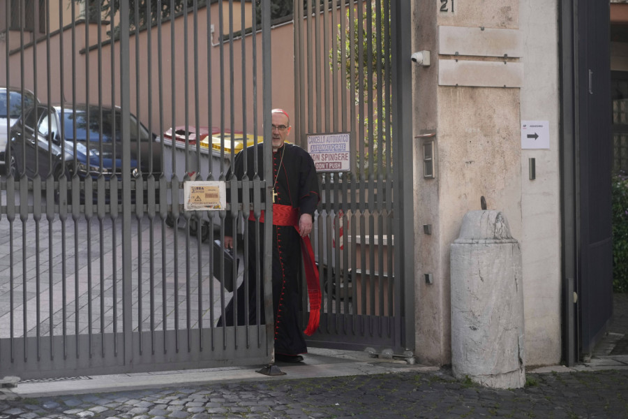 PRVE NEPRAVILNOSTI UOČI IZBORA ZA NOVOG PAPU? Mediji sve preneli: Katolici se spremaju za VELIKI dan, konklava počinje