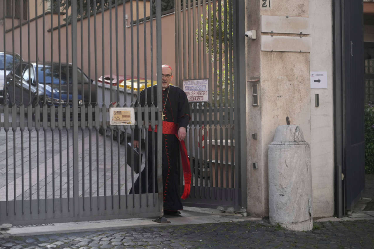 PRVE NEPRAVILNOSTI UOČI IZBORA ZA NOVOG PAPU? Mediji sve preneli: Katolici se spremaju za VELIKI dan, konklava počinje