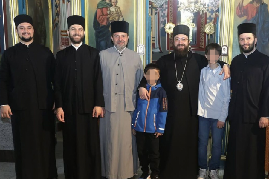 DVA NAPADA NA HRAM U MIRIJEVA NISU UGASILA PLAMEN VERE: Vladika Nektarije služio liturgiju u crkvi koja je nedavno dvaput opljačkana i oskrnavljena