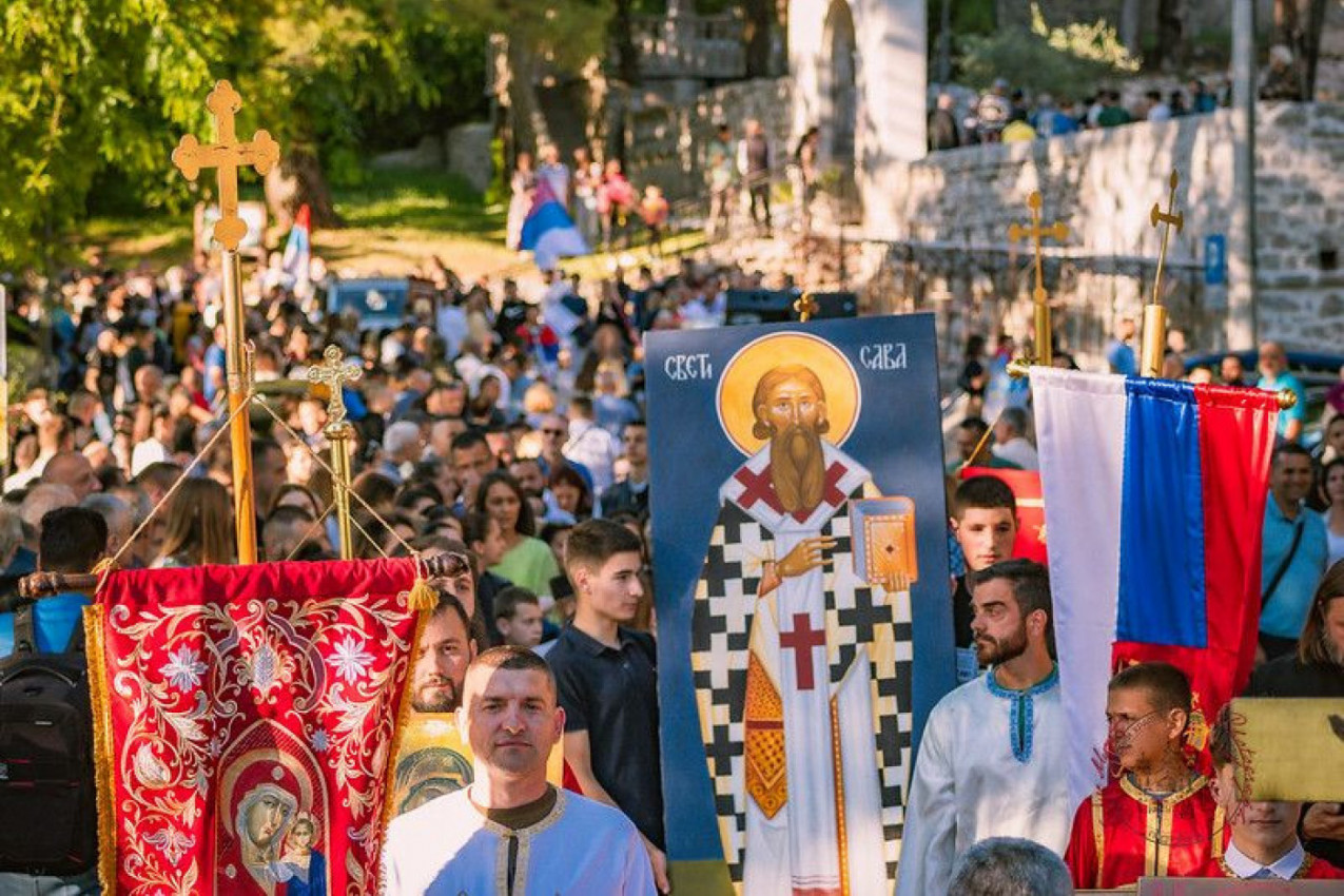 ZAŠTO PRAVOSLAVCI IDU U LITIJU: Evo kako je nastao ovaj drevni običaj i šta bi trebalo da znaju oni koji prvi put učestvuju
