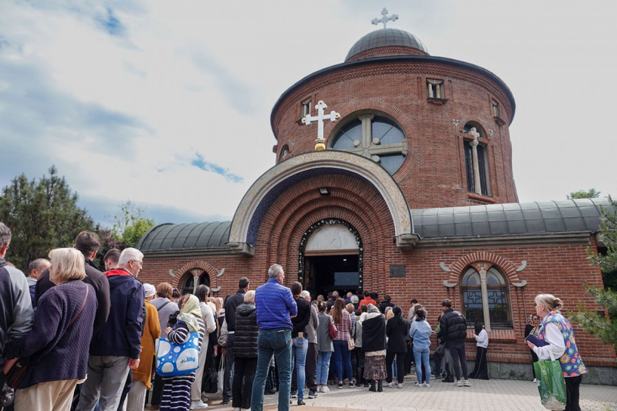 U HRAMU NA NOVOM BEOGRADU REKA VERNIKA: Veliko čudo Svetog Vasilija Ostroškog