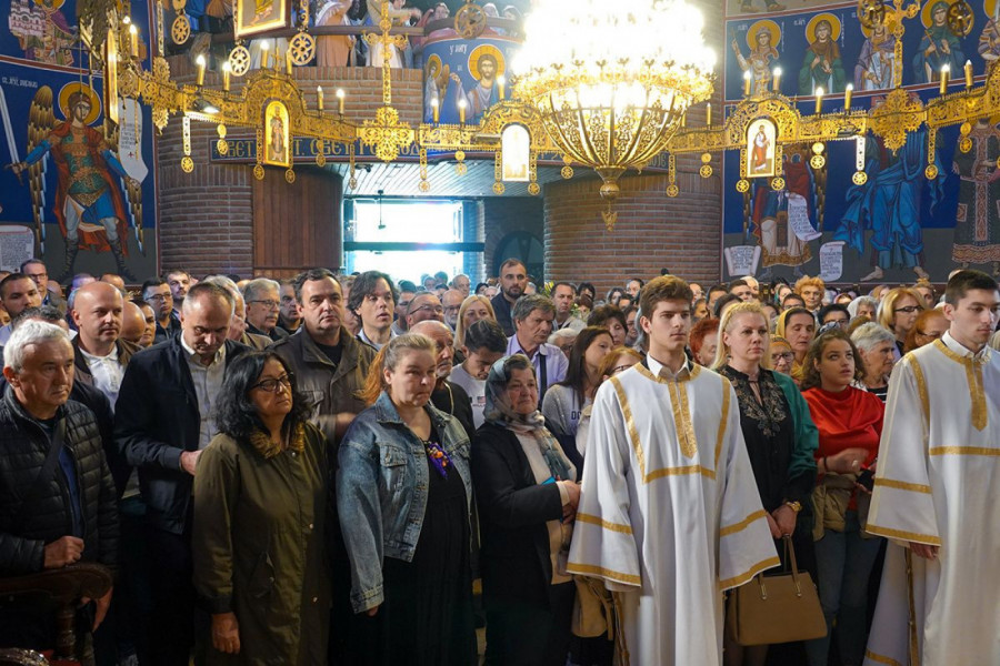 MNOGI DOLAZE U CRKVU, ALI NE ZNAJU ŠTA SE ZAPRAVO SLUŽI: Evo zašto je pređeosvećena liturgija posebna služba Velikog posta