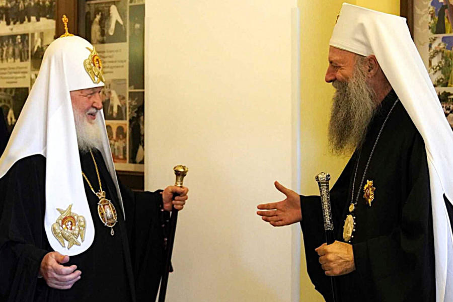 PATRIJARH PORFIRIJE ČESTITAO IMENDAN PATRIJARHU KIRILU: Bratske veze sa Rusijom postaju sve dublje