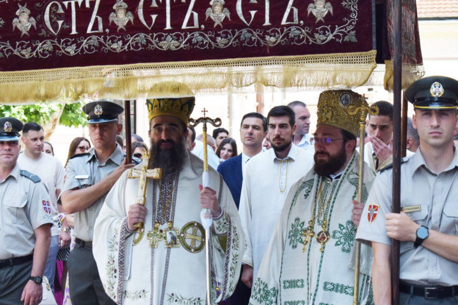SVEČANA LITIJA U NIŠU: Narod se okupio u svetinji - proslavljena slava Sabornog hrama