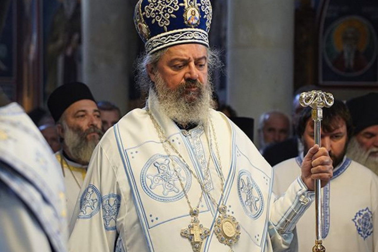 VLADIKA ISIHIJE PODSEĆA NA MOĆ POJANJA: "Svi smo pozvani da srcem pevamo Gospodu"