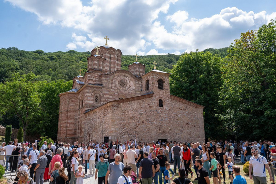 NA VIDOVDAN, PATRIJARH POSLAO VAŽNU PORUKU IZ RAVANICE: Pred moštima svetog kneza Lazara, poglavar Srpske pravoslavne crkve srušio sve zablude