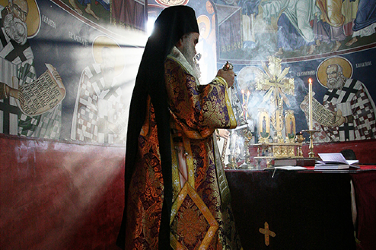 PODIŽE SE PRVI SPOMENIK MITROPOLITU AMFILOHIJU: Počast životu posvećenom Bogu i narodu