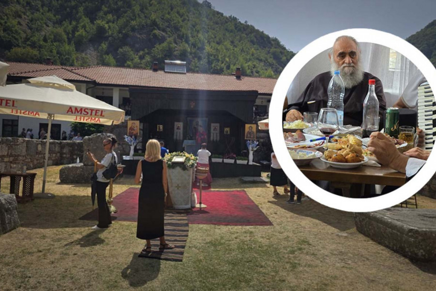 DIRLJIV MOMENAT SA SLAVE MANASTIRA SVETIH ARHANGELA KOD PRIZRENA: Otac Partenije došao na Kosmet čak iz Soluna, pa zapevao uz harmoniku (VIDEO)