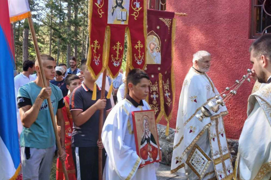 VELIKI JUBILEJ U SRCU SRBIJE: Na praznik se ponovo oglasilo zvono crkve koje već jedan vek sabira verni narod