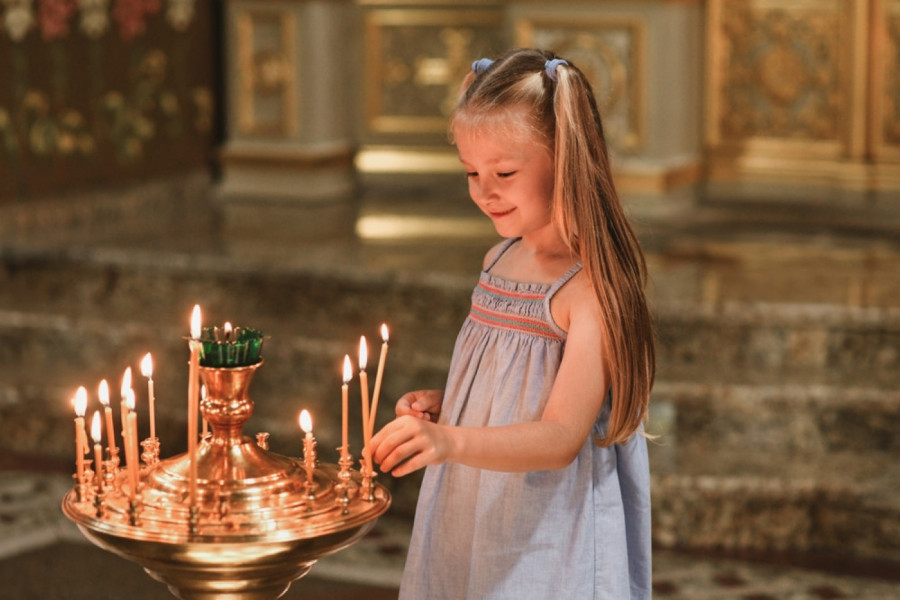 KAKO DETE BEZ PRITISAKA UVESTI U LITURGIJSKI ŽIVOT: Naučite ga oveme u najranijem uzrastu i nikakvih problema neće biti!
