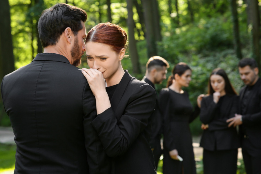 DA LI JE GREH PLAKATI KAD NEKO UMRE: Sveti oci iznenadili odgovorom
