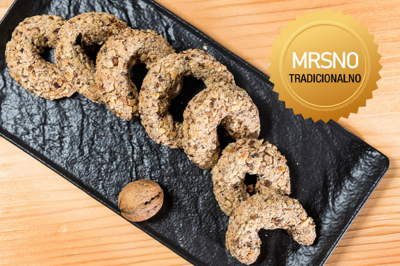 ORASNICE KAO NEKAD – ORIGINALNI RECEPT: Starinski kolač bez koga se slava nije mogla zamisliti (VIDEO)