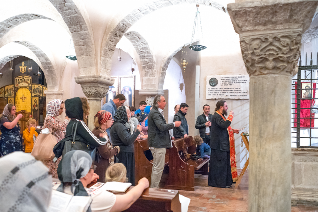 KAKO SU MOŠTI SVETOG NIKOLE ZAVRŠILE U BARIJU: Čudesna priča o "tajnom zadatku" ili "velikoj krađi" (FOTO)