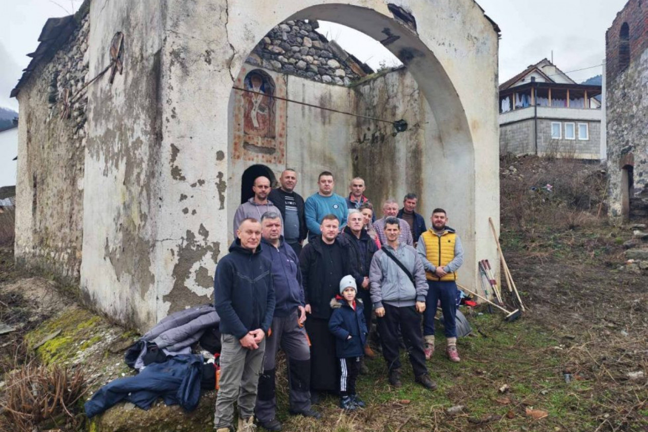 MOLITVA SE VRATILA TAMO GDE JE BILA PROTERANA: Prva liturgija posle 27 godina u crkvi Svetog Nikole kod Prizrena