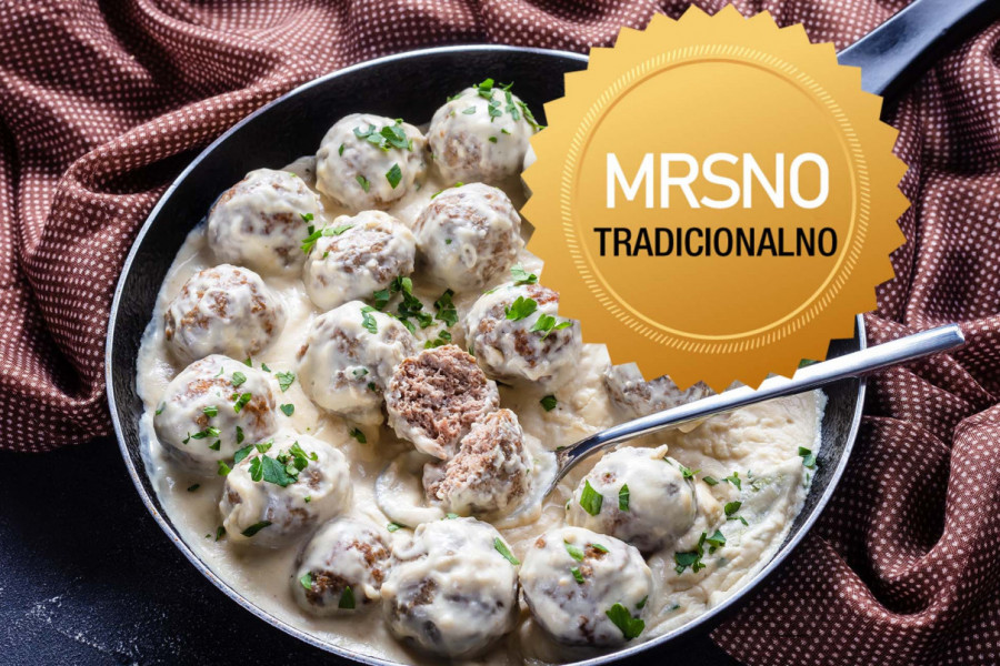 SAVRŠENO SOČNE ĆUFTICE U STARINSKOM BELOM SOSU: Jednostavan ručak koji vraća miris doma i okuplja porodicu oko stola