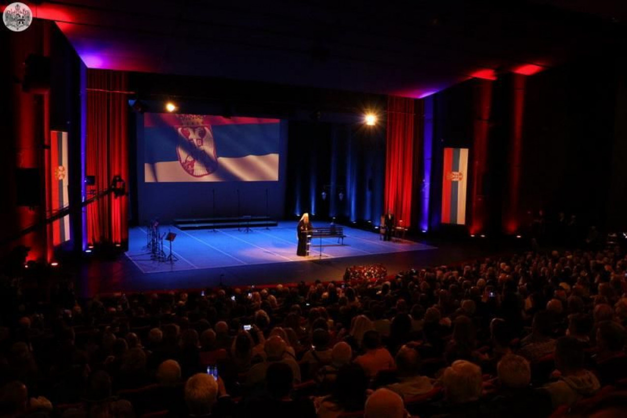 DVA VEKA TEMELJA KOJI DRŽE NAROD NA OKUPU: Svečanom akademijom, uz brojne ugledne goste, proslavljen jubilej Matice srpske