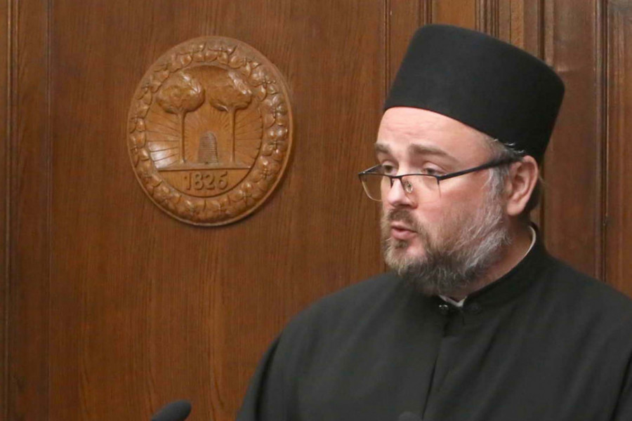 VEČERAS SE RASKIDA LANAC ZLA! Otac Dejan objasnio šta bi trebalo uraditi uoči Vaskršnjeg posta