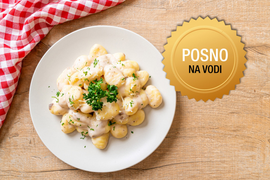 UKUSAN RUČAK NA VODI KOJI ZAISTA ZASITI: Jednostavne njoke bez ulja pretvaraju najstrože dane posta u obrok kome se obraduje cela porodica