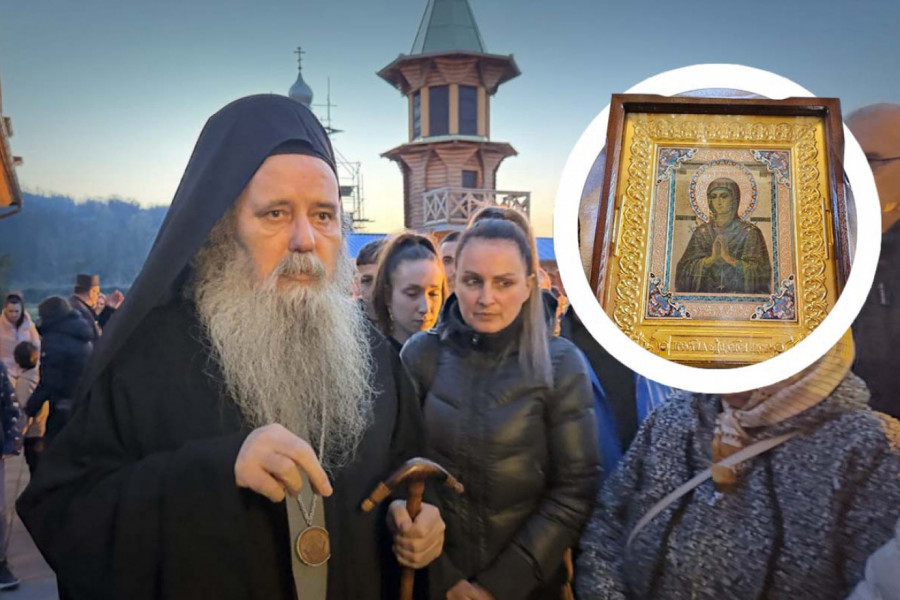 "PONELI SU OVU IKONU U LITIJU I BOLEST JE NESTALA ZA NEKOLIKO DANA": Poručio je vladika Fotije dočekujući veliku svetinju iz Rusije (VIDEO))