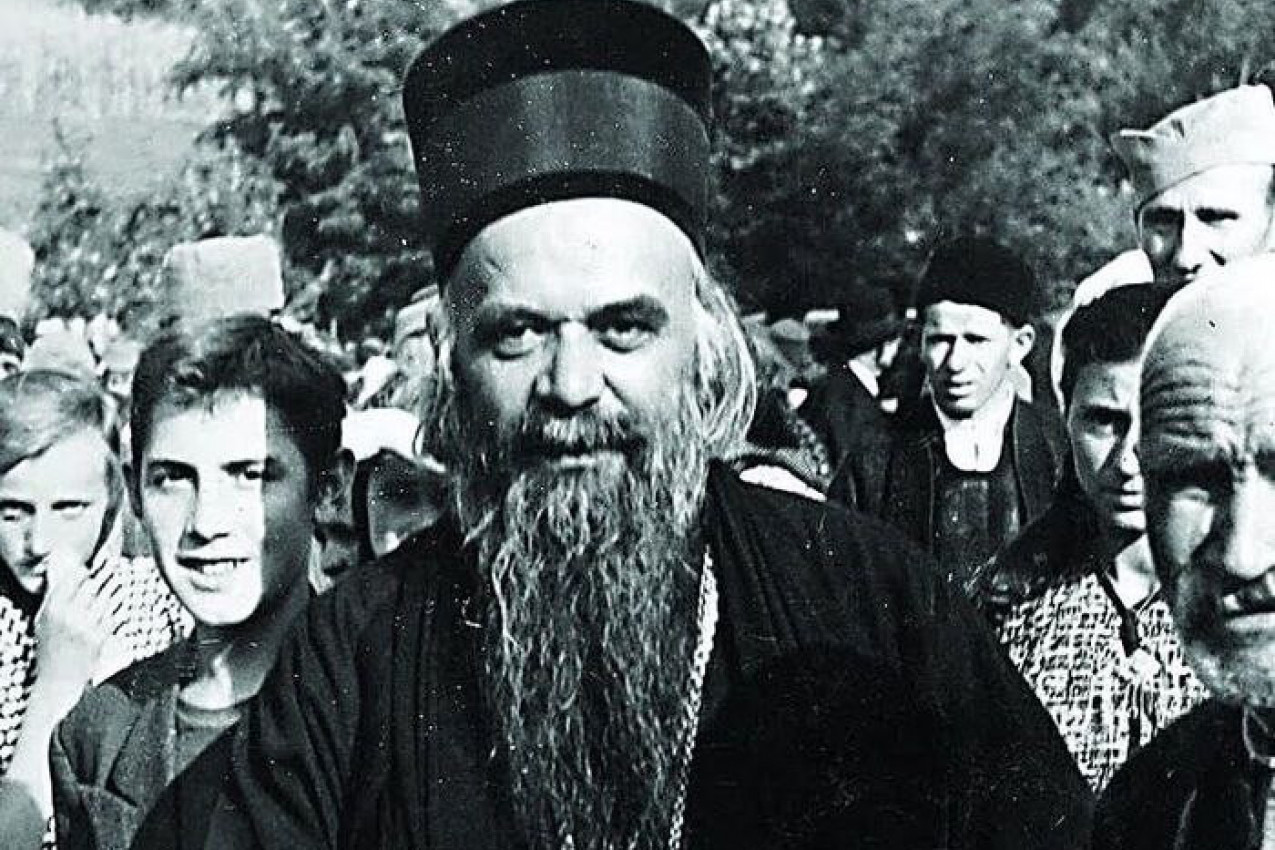 KAKO SE MRTVI SVETE ŽIVIMA: Tri deteta dolazila su joj u snu, a odgovor vladike Nikolaja ledi krv u žilama