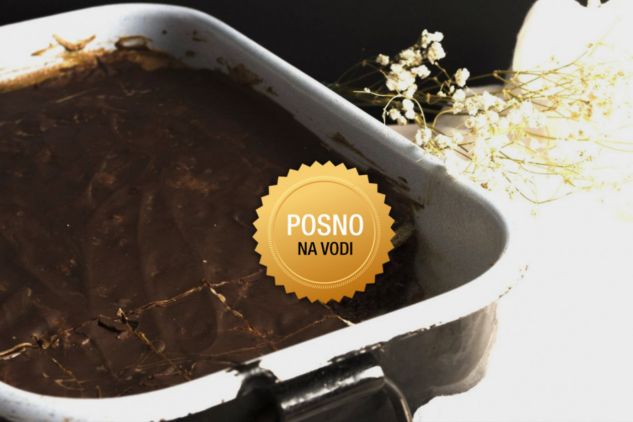 SRPSKA POSNA TORTA IZ STARIH SVESKI: Pravi se jednostavno i brzo - bez brašna, jaja i mleka, a ukus pamte generacije