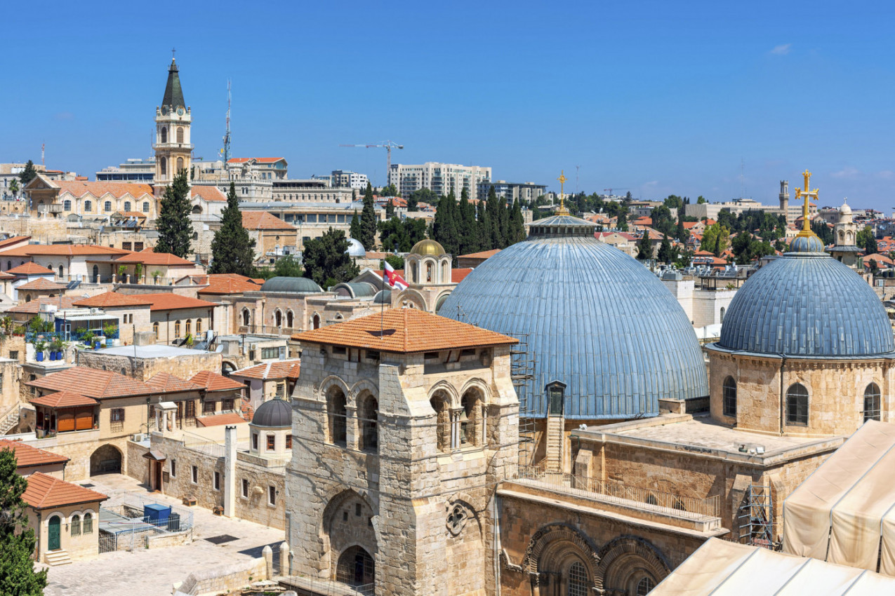 EKSPLOZIJA U CENTRU PRAVOSLAVLJA: Raketa pogodila Jerusalimsku patrijaršiju, monasi čudom Božjim ostali nepovređeni