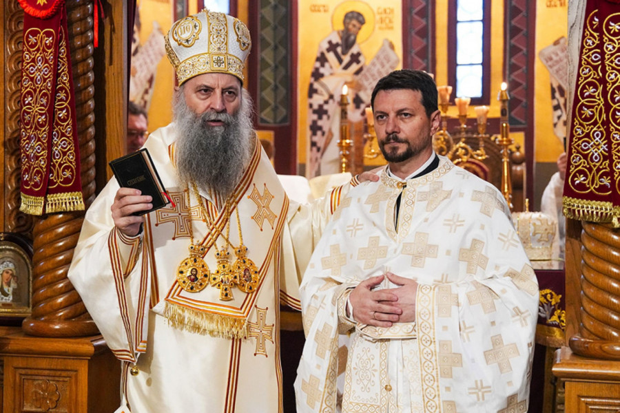 BEOGRAD DOBIO NOVOG SVEŠTENIKA: Patrijarh Porfirije rukopoložio profesora Bogoslovskog fakulteta u sveštenički čin