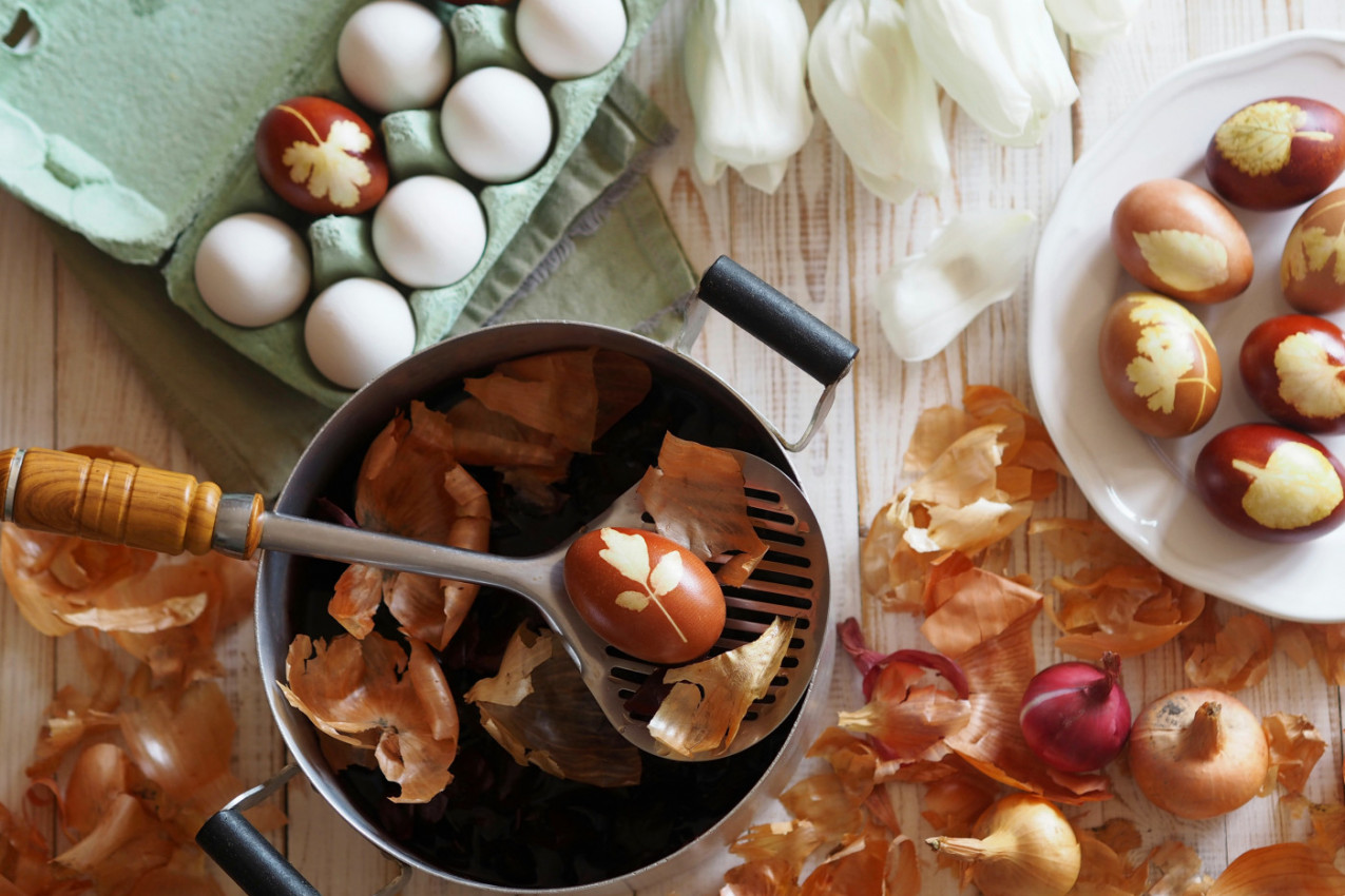 DA LI JE TAČNO DA SE NA VELIKI PETAK NE FARBAJU JAJA: Sveštenik o nezaobilaznoj polemici pred svaki Vaskrs