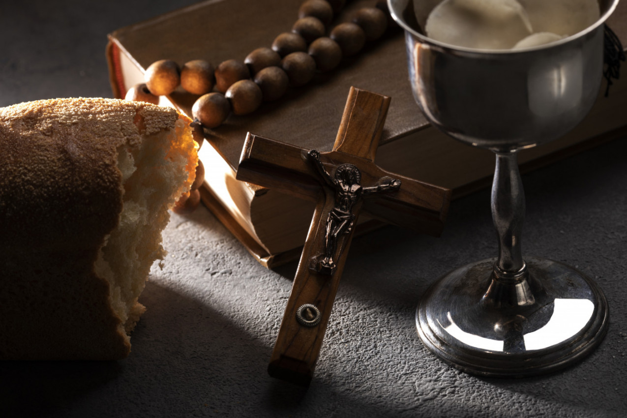 HRIŠĆANI KOJI VREME RAČUNAJU PO GREGORIJANSKOM KALENDARU OBELEŽAVAJU VELIKI PETAK! Danas je jedini dan u godini kad Katolička crkva nema Svetu misu!