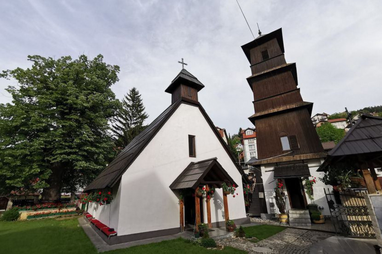 MNOGI PROLAZE PORED OVE SVETINJE, A NE ZNAJU ŠTA SE TU ZAISTA KRIJE: Stara crkva u Užicu čuva tajne tri veka (FOTO)