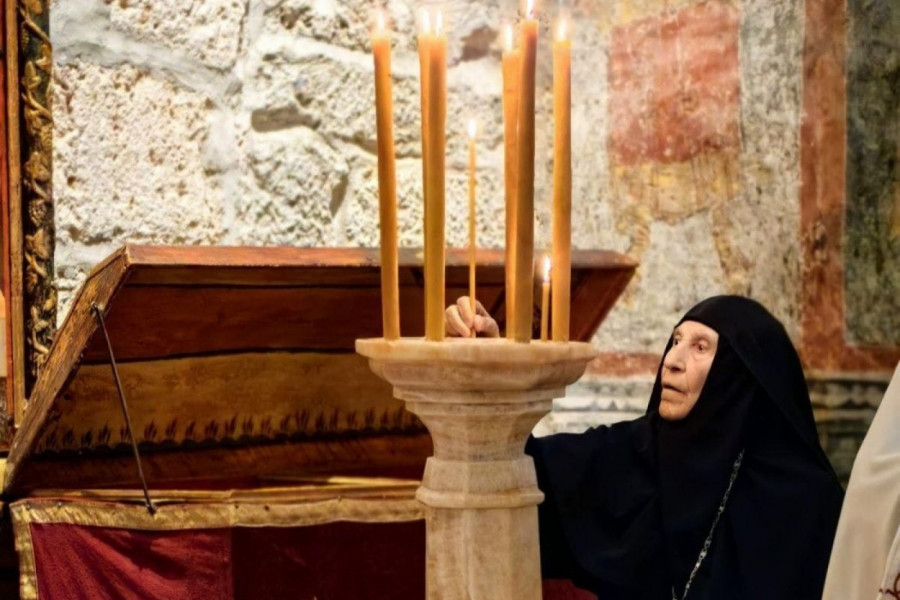 KOJE SU “ŽENSKE PROFESIJE” U PRAVOSLAVNOJ CRKVI: Uloga žena u bogoslužbenom životu veća je nego što mislite