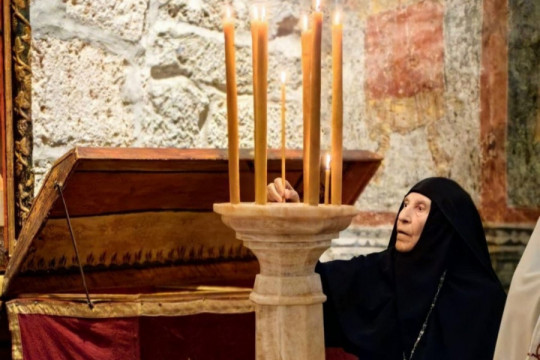 KOJE SU “ŽENSKE PROFESIJE” U PRAVOSLAVNOJ CRKVI: Uloga žena u bogoslužbenom životu veća je nego što mislite