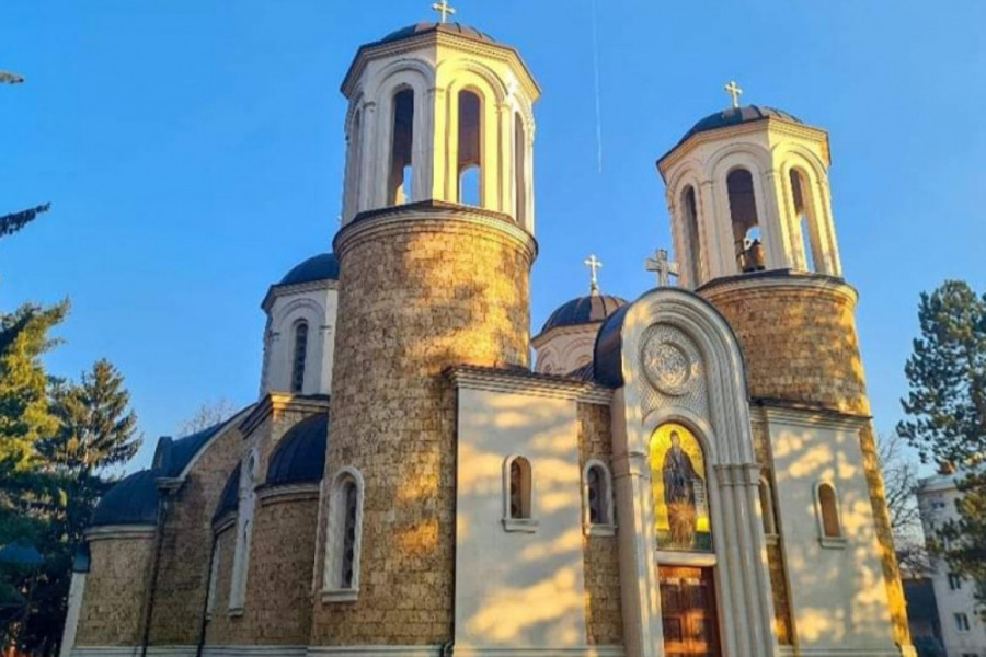 “NIJE BILO TUČE, VEĆ NASILJA NAD SVETINJOM”: Eparhija budimljansko-nikšićka oštro reaguje na netačne navode o napadima na sveštenike