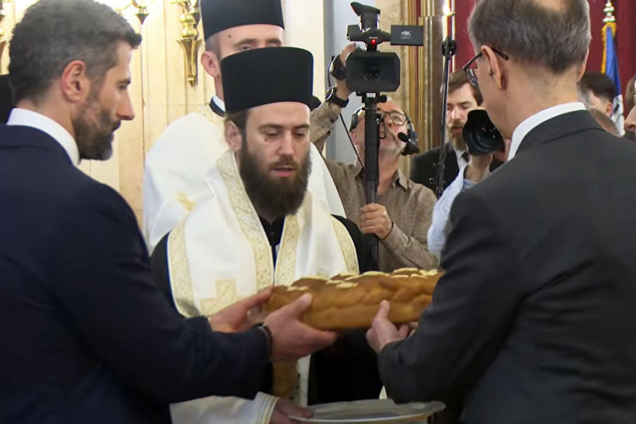 "BEOGRAD JE SVETI GRAD!": Na gradskoj slavi vladika Petar podsetio da srpska prestonica nije samo grad već mesto svetinja i stradanja