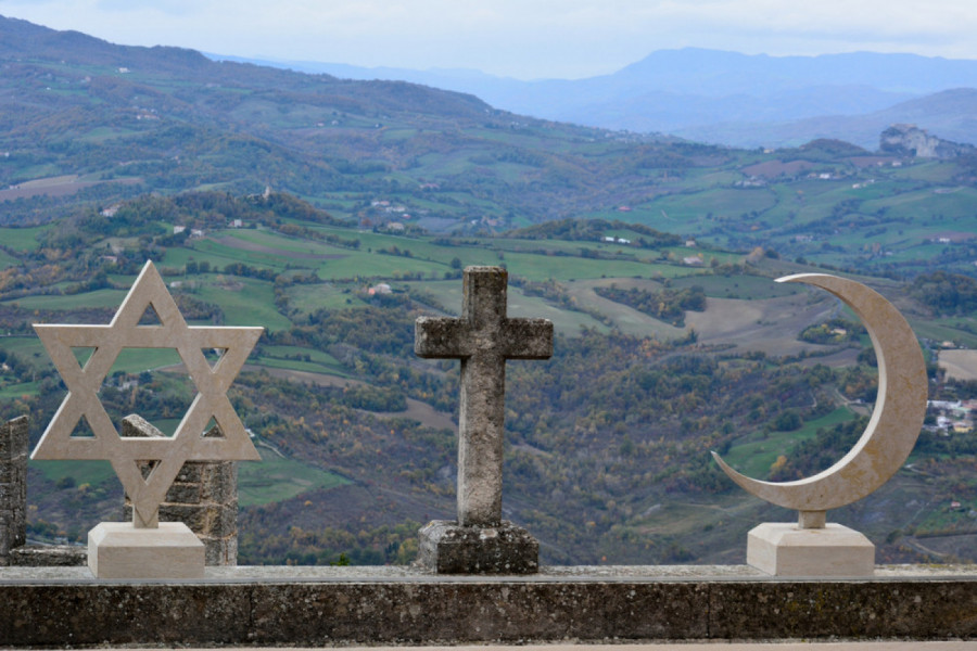 ŠTA JE ZAJEDNIČKO HRIŠĆANSTVU, ISLAMU I JUDAIZMU: Poruka u kojoj se dodiruju tri religije