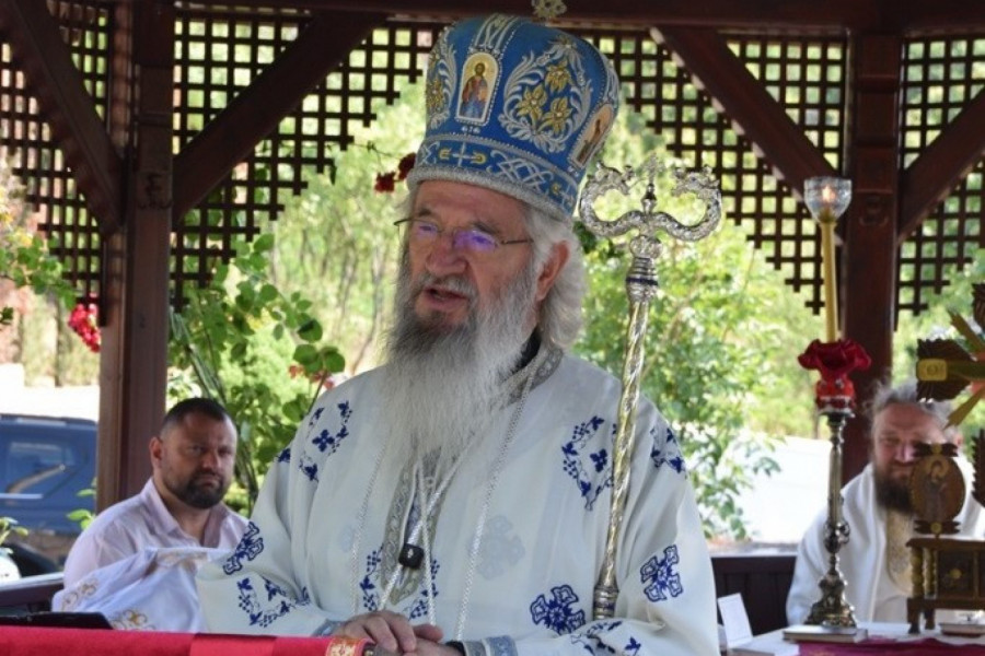 VLADIKA JOVAN IZ MANASTIRA PETKOVICA PORUČIO: Čoveku koji nema smirenje sve propada