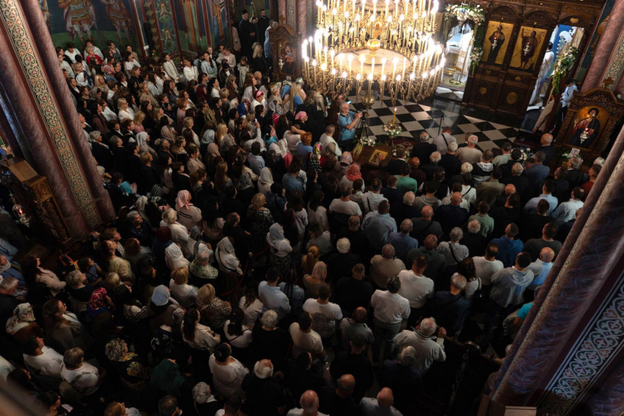 DA LI JE TAČNO DA ĆETE IZGUBITI BLAGODAT AKO POSLE LITURGIJE OVO URADITE? Sveštenik Dejan Krstić o jednoj od najvećih zabluda srpskih vernika!