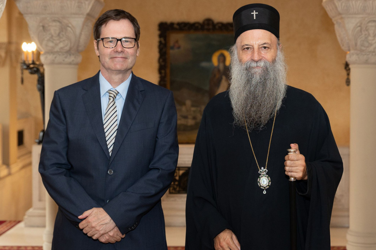 PATRIJARH PORFIRIJE PRED POSETU AUSTRALIJI RAZGOVARAO SA AMBASADOROM: Piter Trasvel poželeo dobrodošlicu srpskom patrijarhu na Petom kontinentu