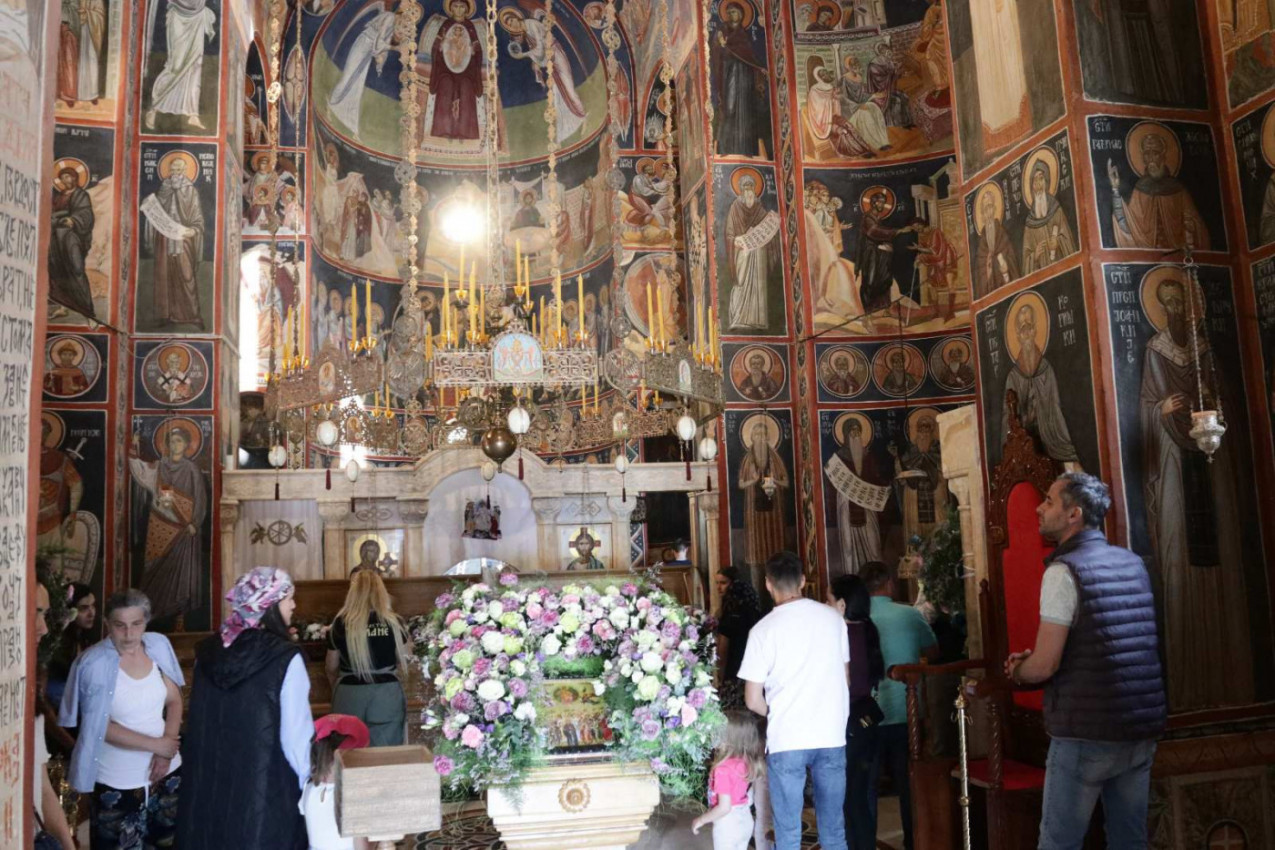 DA LI SE U MANASTIR SVRAĆA ILI BI POSETU TREBALO NAJAVITI: Teolog o pravilima ponašanja u ovim svetinjama i šta kad naiđete na zaključana vrata!